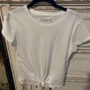 Abercrombie knotted crew tee